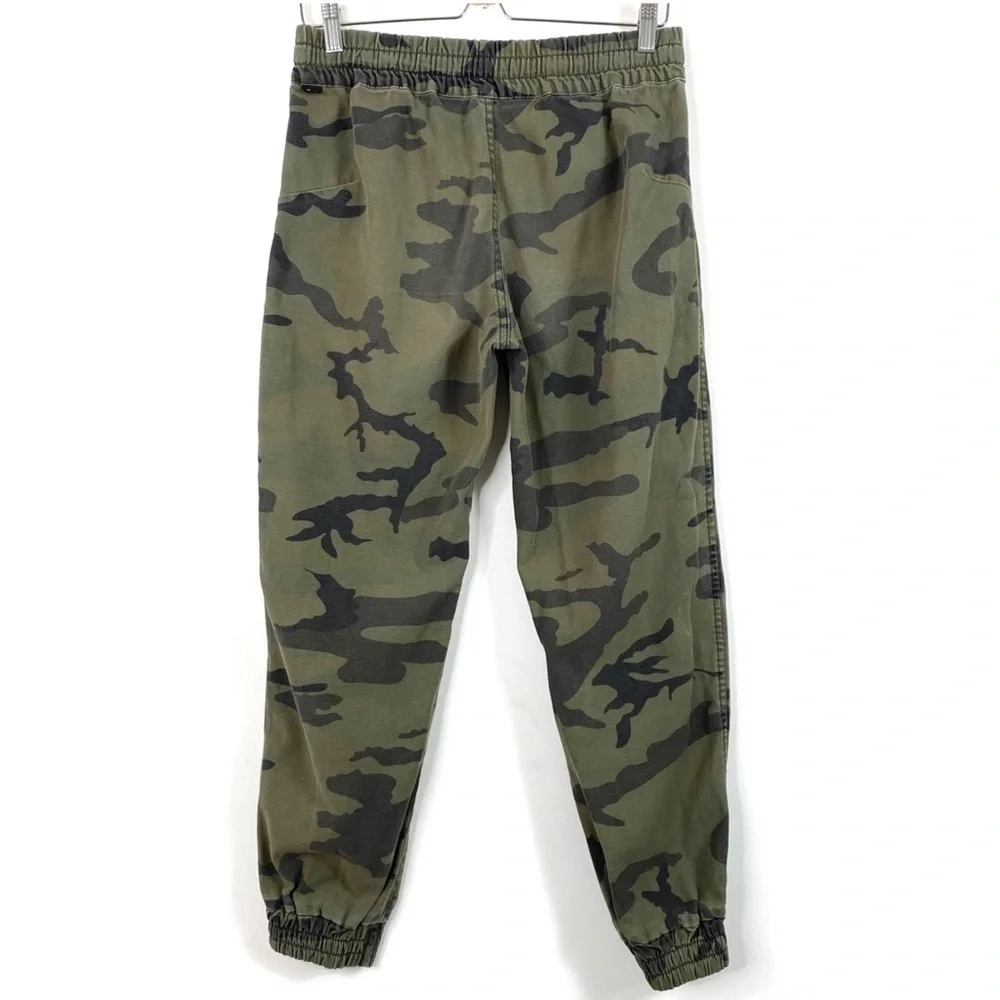 ARITZIA Tna Alix Pant High-waisted Elastic-cuff Camo Joggers in Green Size S
